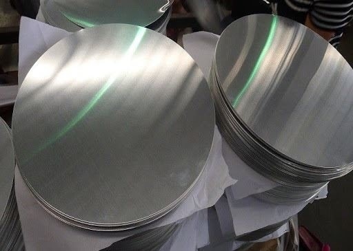 購入 等級の1235の食糧アルミニウム円は冷たい形作られた銀製の食料調達の皿をめっきする online manufacture
