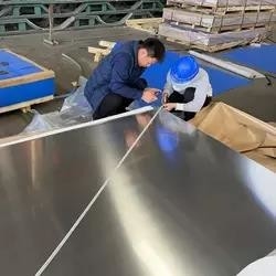 購入 0.3mm 0.7mmの合金アルミニウム シートのコイル1050 1060 1100は塗った online manufacture