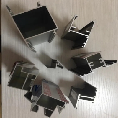 上塗を施してあるアルミニウム放出のプロフィールを陽極酸化した電気泳動によってカスタマイズされる装飾を粉にしなさい