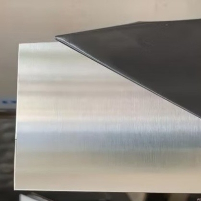 ASTM / GB 201 不同鋼孔状プレート 0.3mm - 6.0mm 冷式ローリング 明るい表面